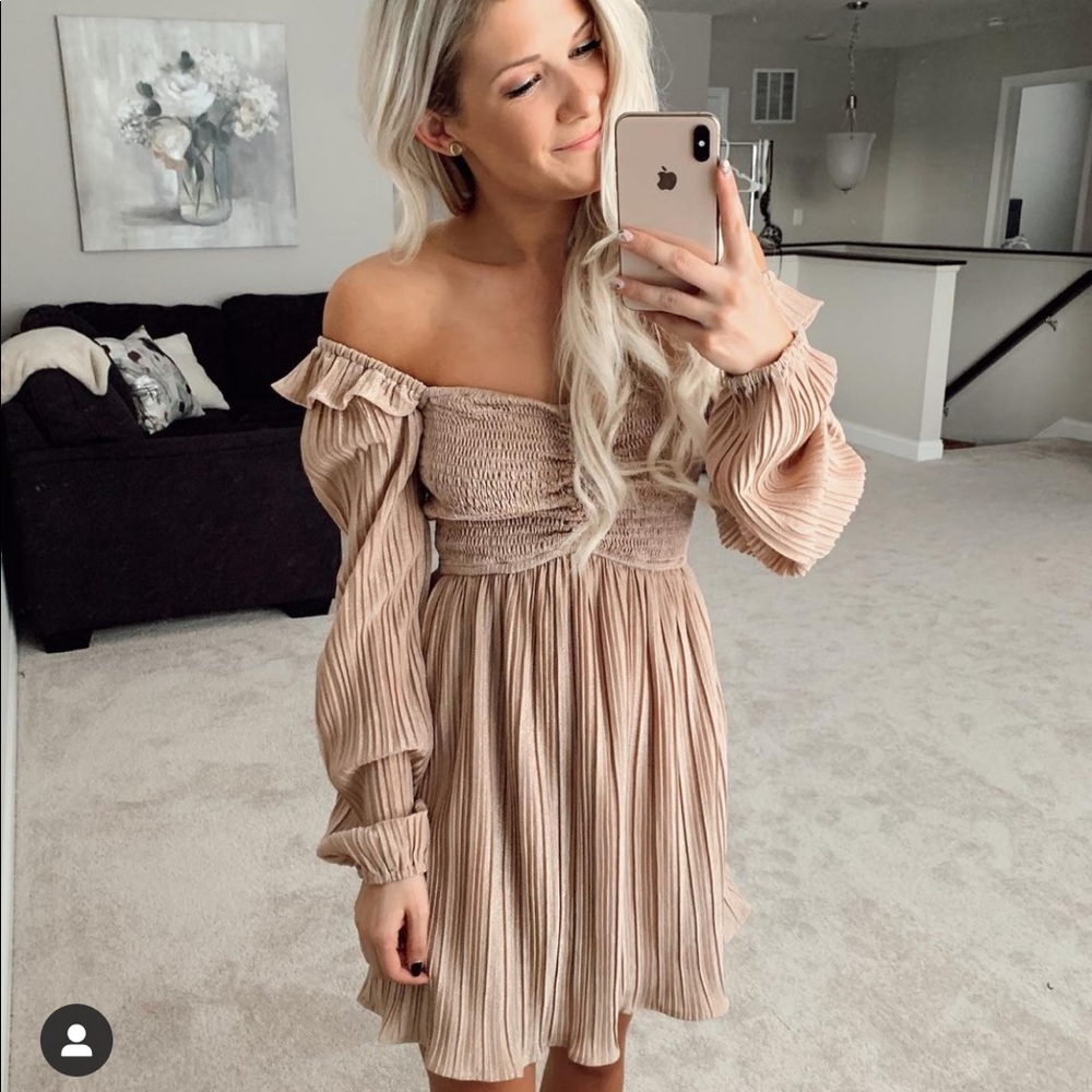 Never worn// sparkle dress